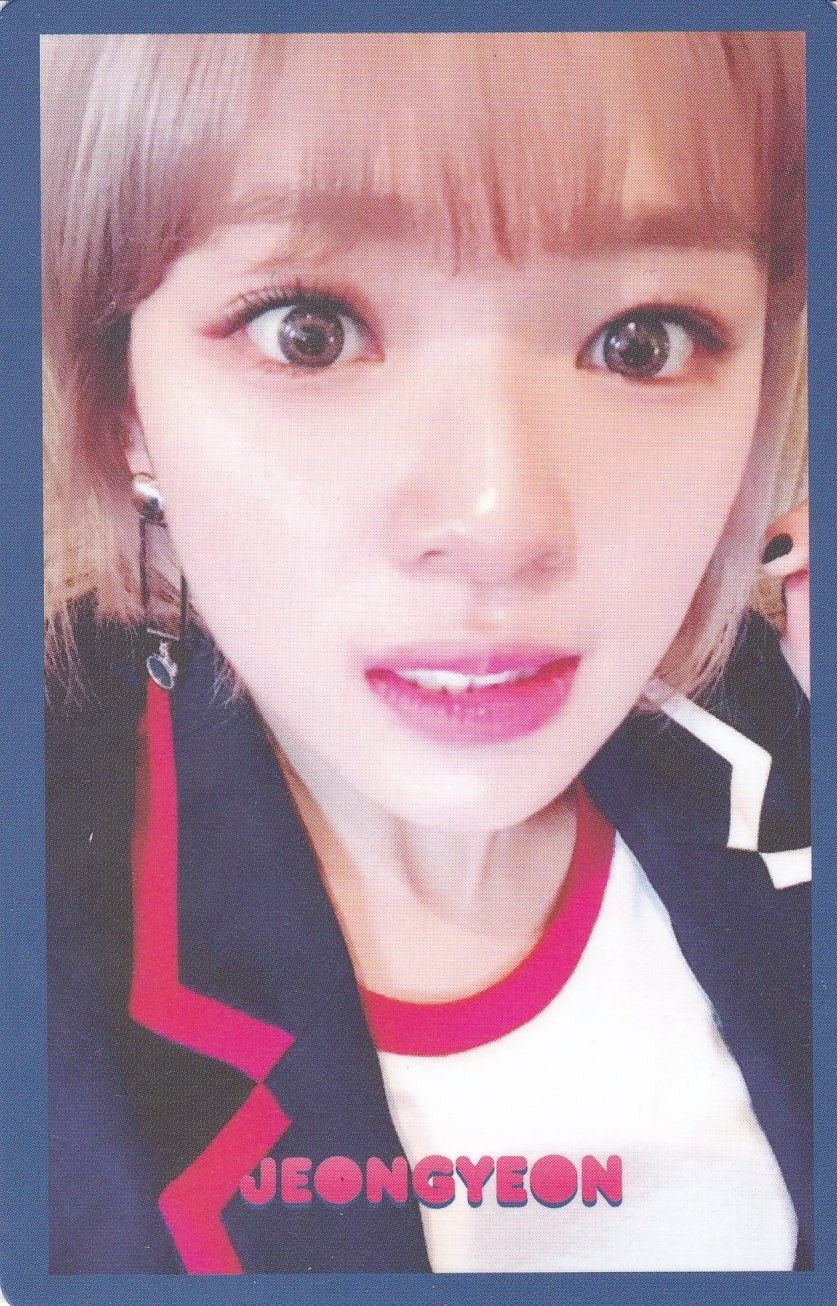 Jeongyeon TWICE photocard from Photocards