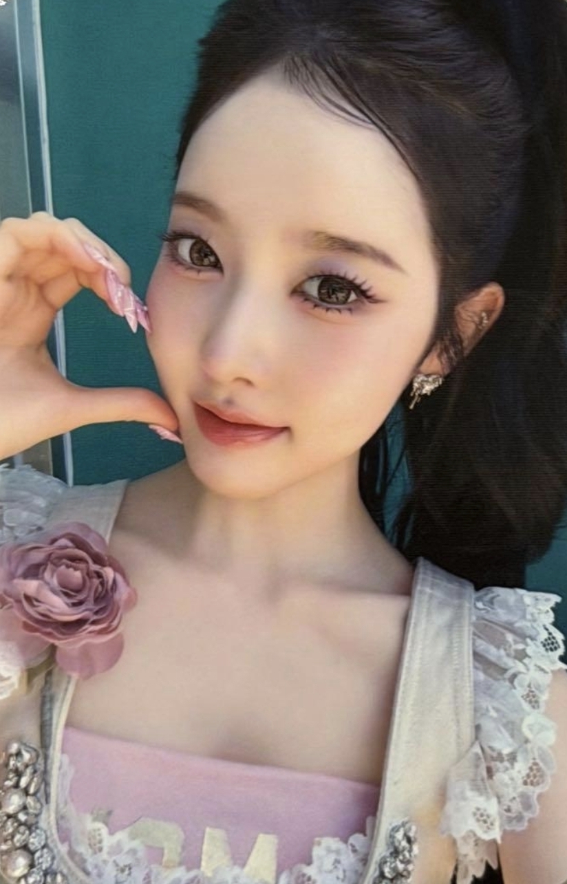 Sieun STAYC photocard - 2:Love Photocard