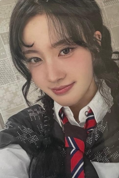 Yoon STAYC photocard from ¥4.000 Benefit