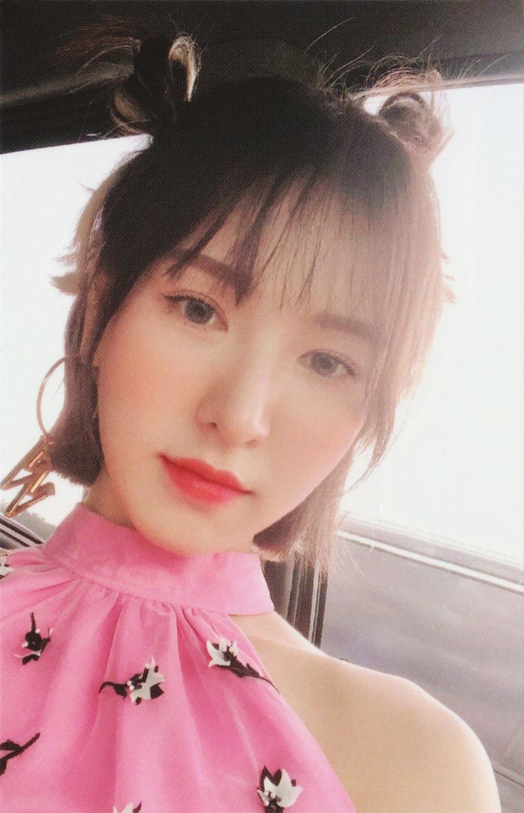 Wendy Red Velvet photocard - The ReVe Festival:
Day 2 Photocard