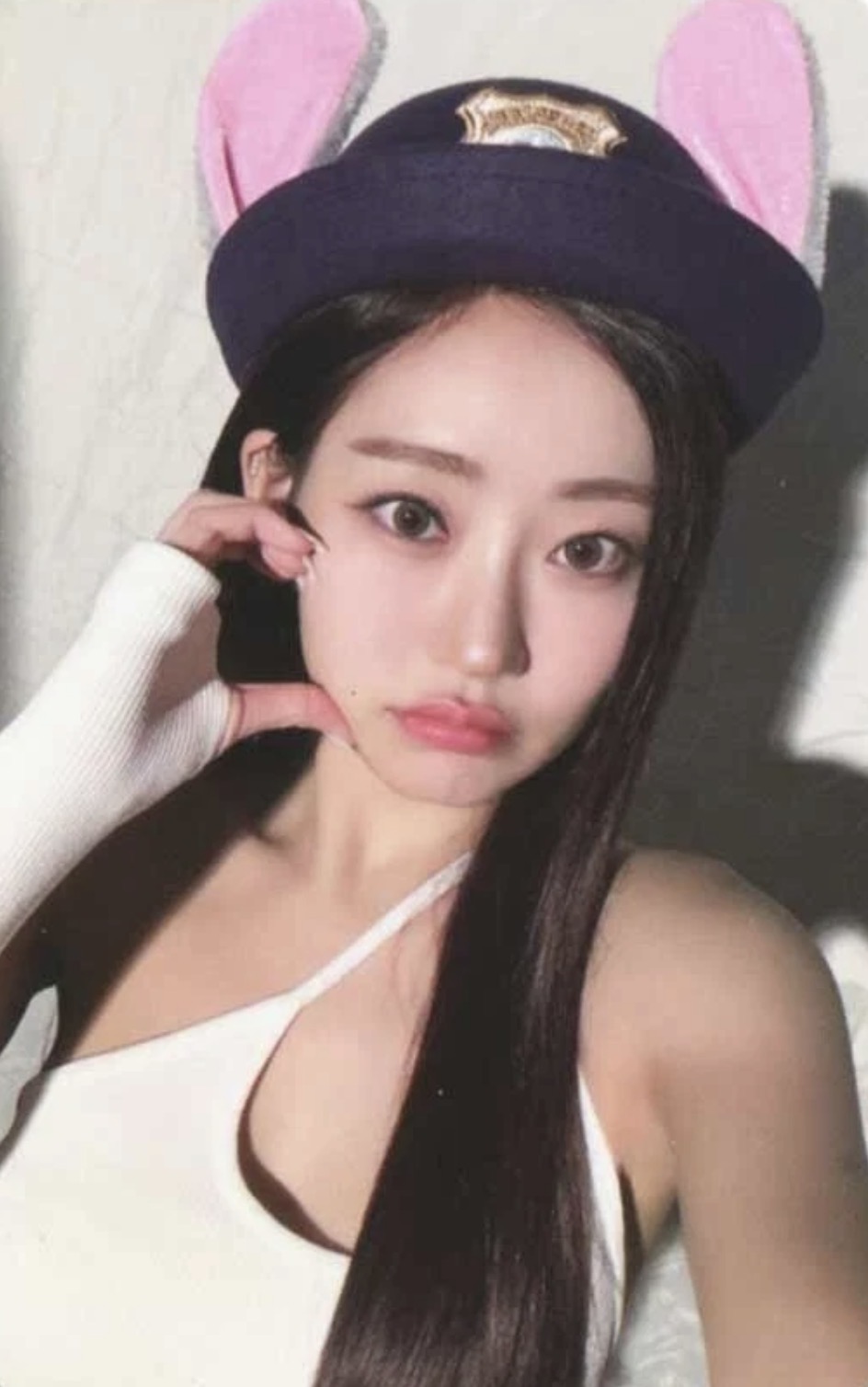 Julie KISS OF LIFE photocard from Benefit