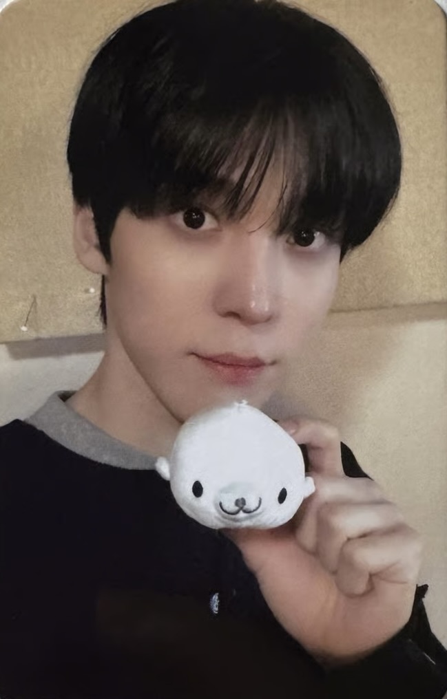 Yunho ATEEZ photocard from Benefit