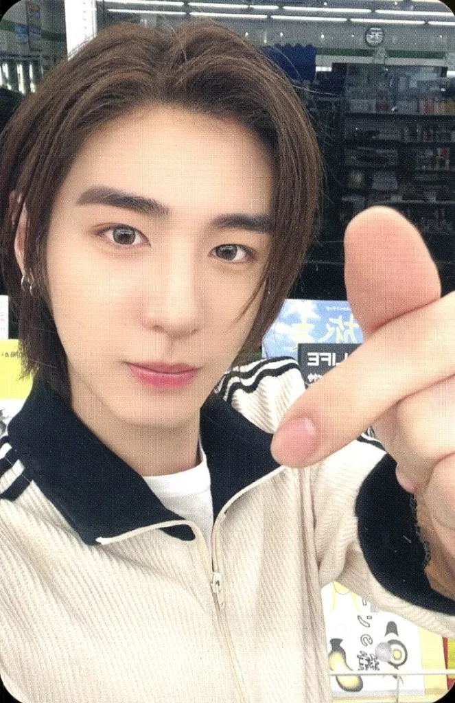 Leehan BOYNEXTDOOR photocard from Photocard