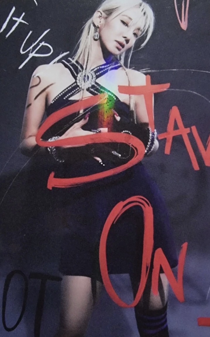 Hyoyeon GOT the beat photocard from Holo Benefit