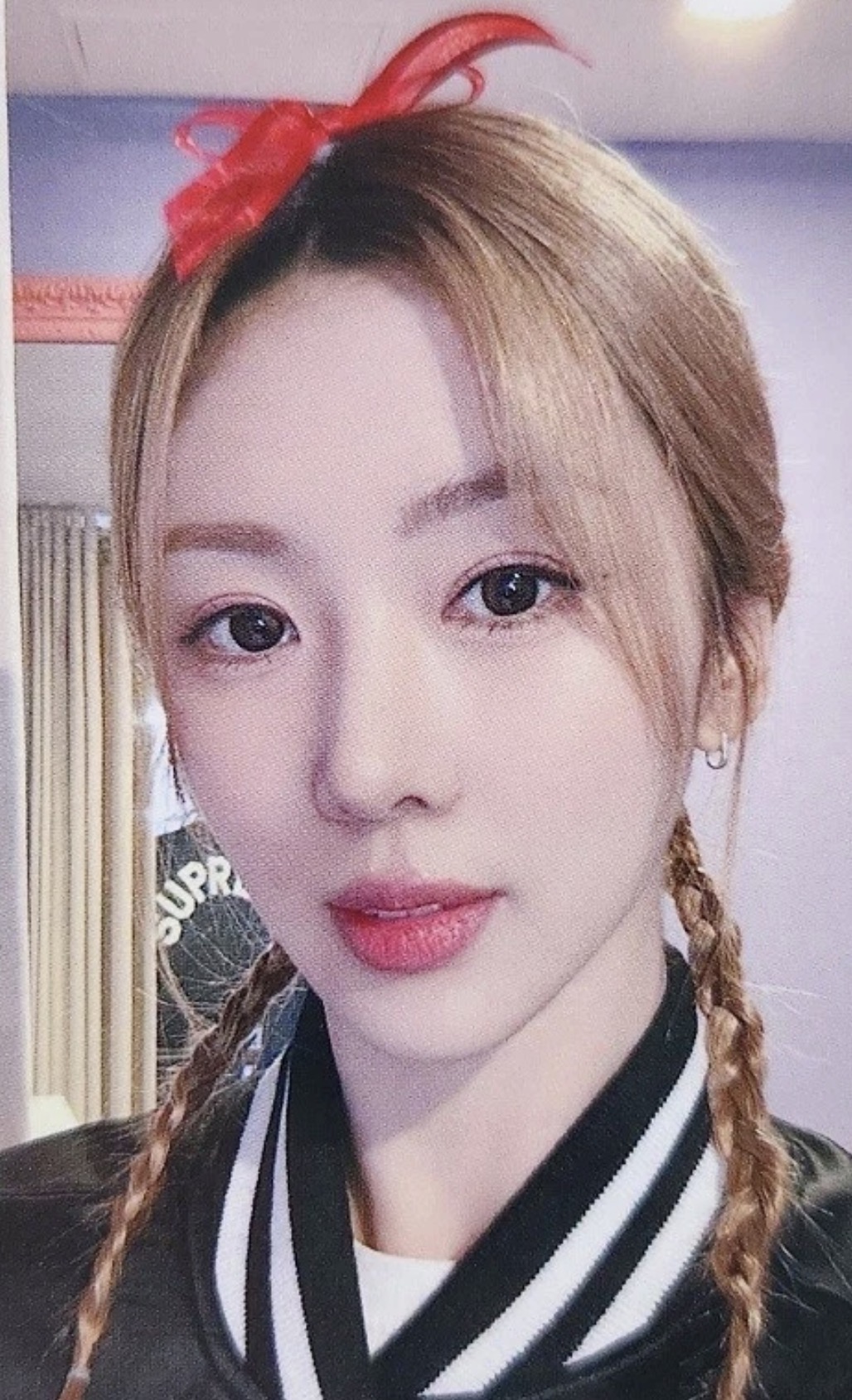 Yoohyeon Dreamcatcher photocard - My christmas sweet love Benefit