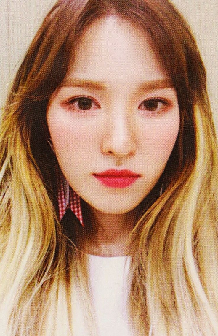 Wendy Red Velvet photocard from Random Cards