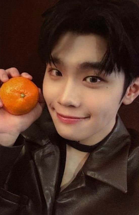 Applemusic 2.0 Photobook Ver. LD