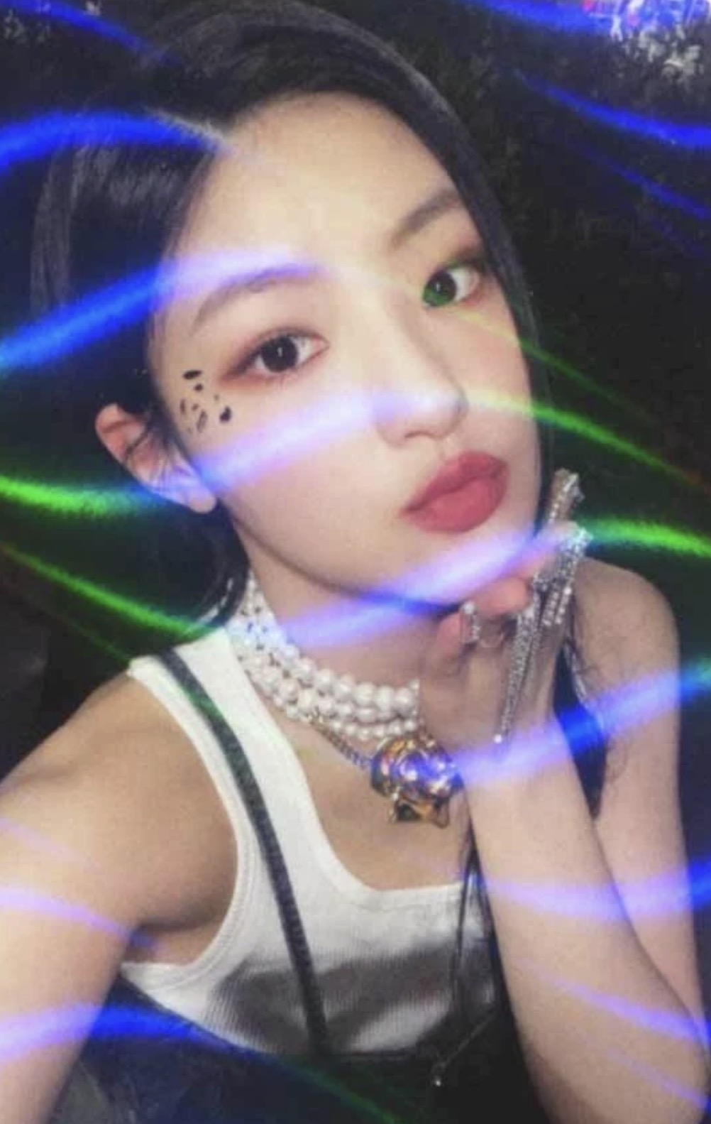 Haneul KISS OF LIFE photocard from Preorder