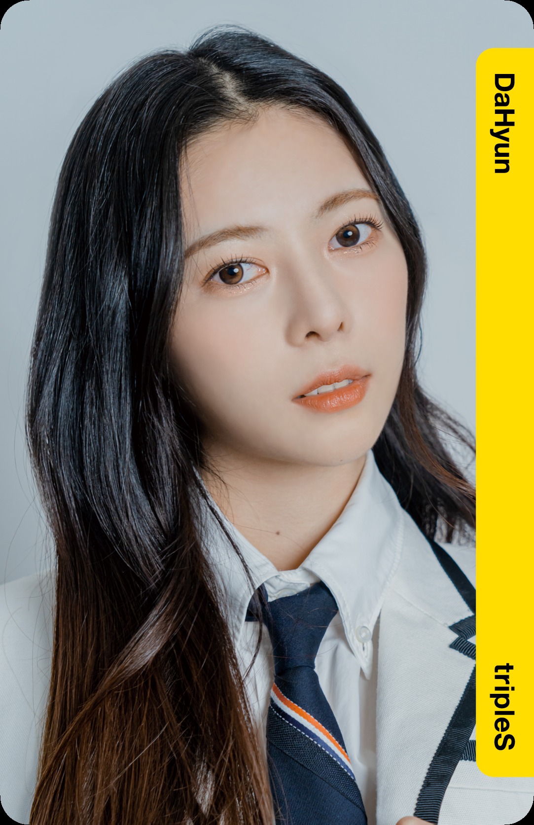 Dahyun tripleS photocard Objekt - 1st Edition