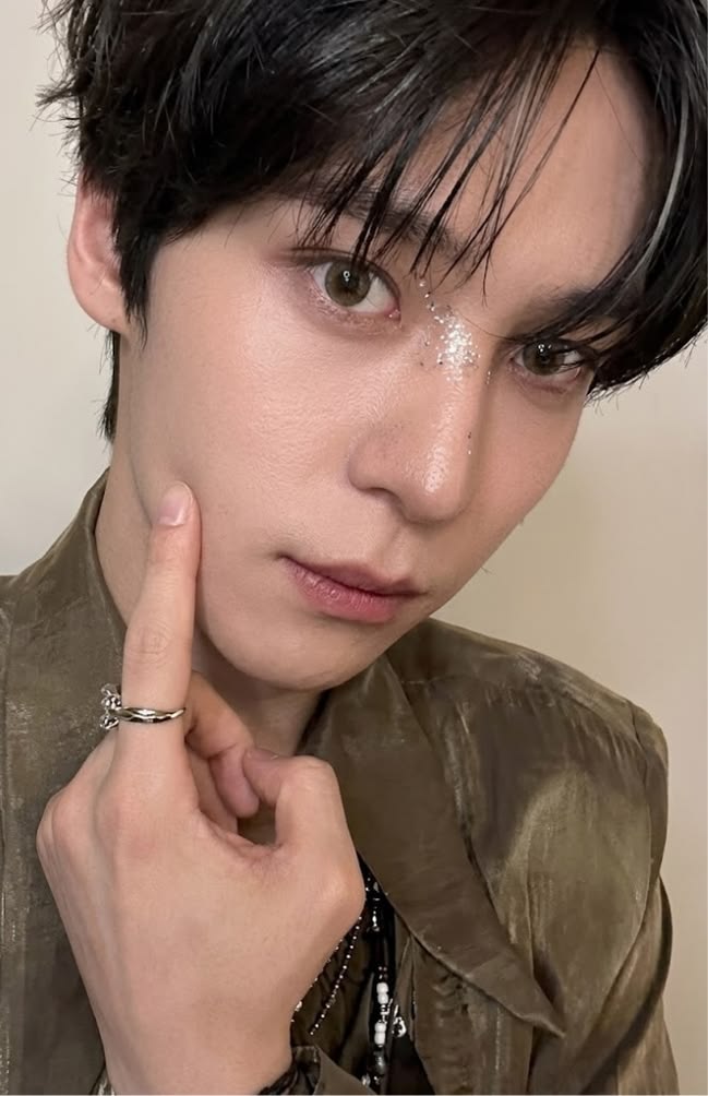 Yunho ATEEZ photocard from Photocard A
