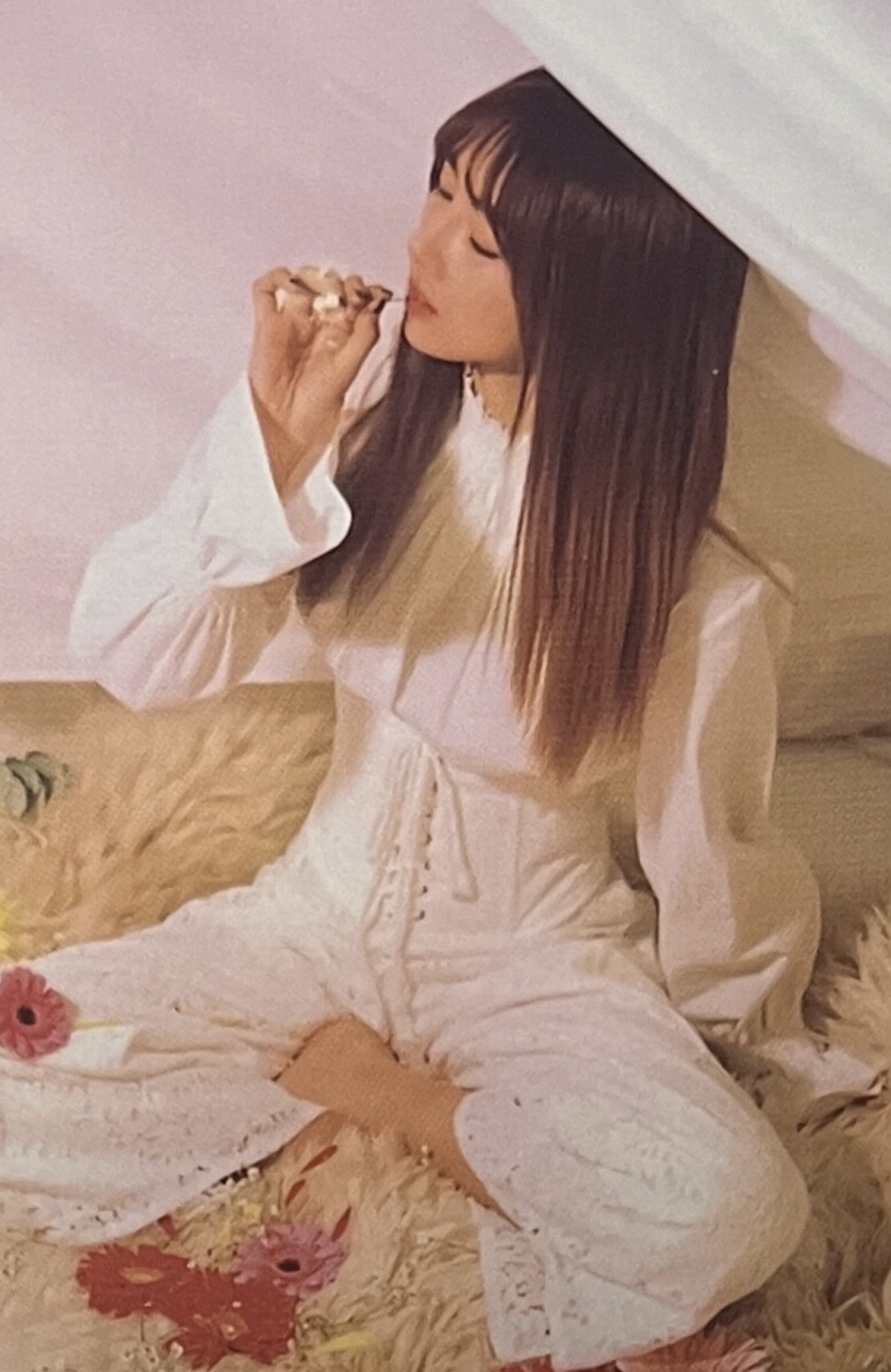 Yoohyeon Dreamcatcher photocard - Fall Asleep in the Mirror