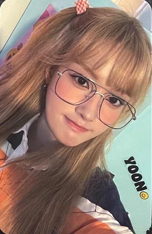 Yoon STAYC photocard from Fromm Benefit