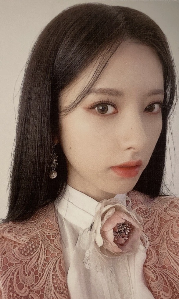 Bona Cosmic Girls photocard - UNNATURAL Photocard