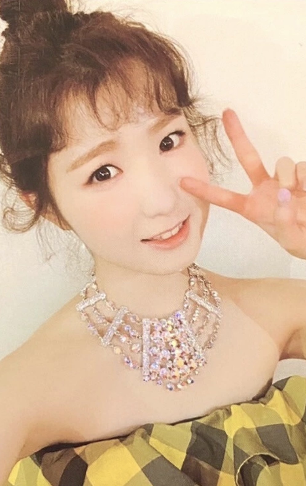 Hitomi IZ*ONE photocard from Photocard