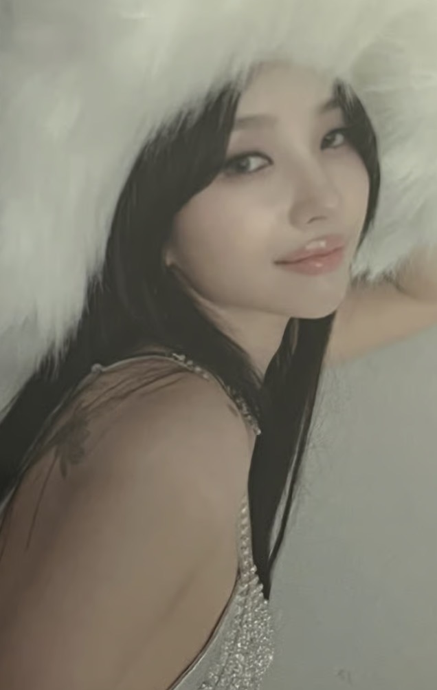 Soyeon I-DLE photocard from Photocard