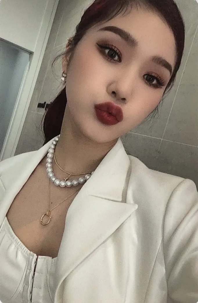 Mimi photocard
