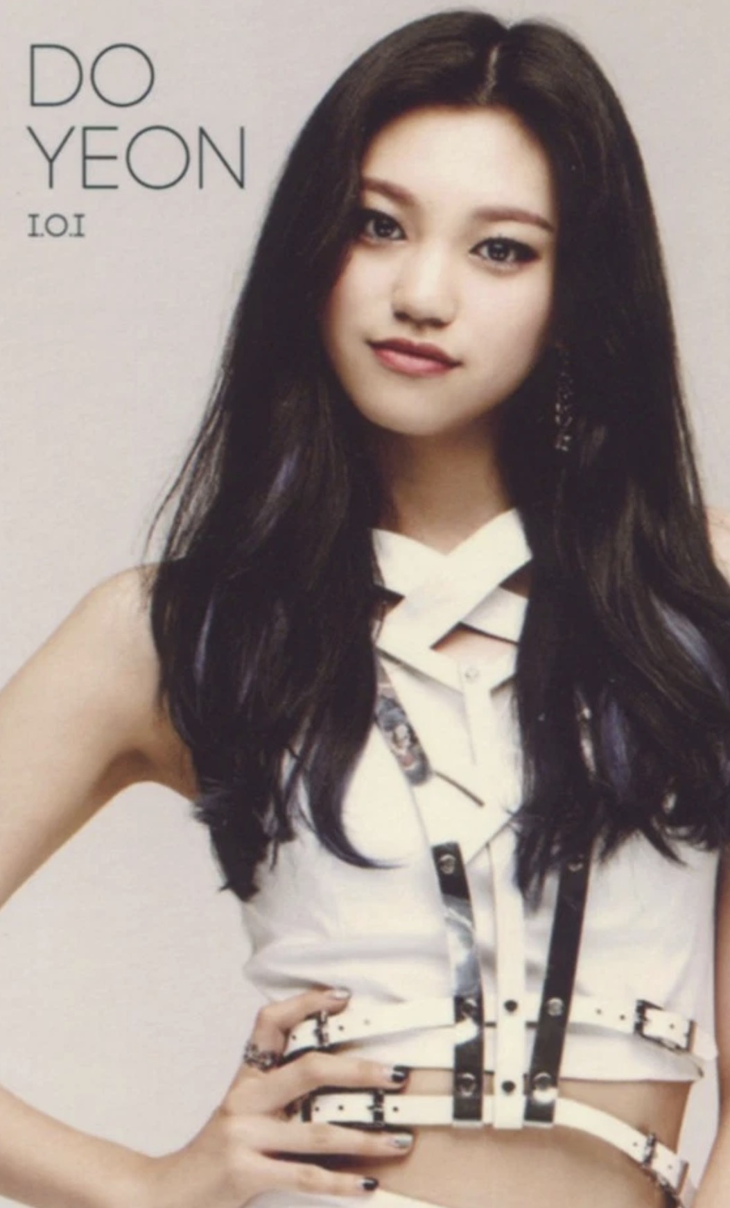 Doyeon I.O.I photocard from Photocard