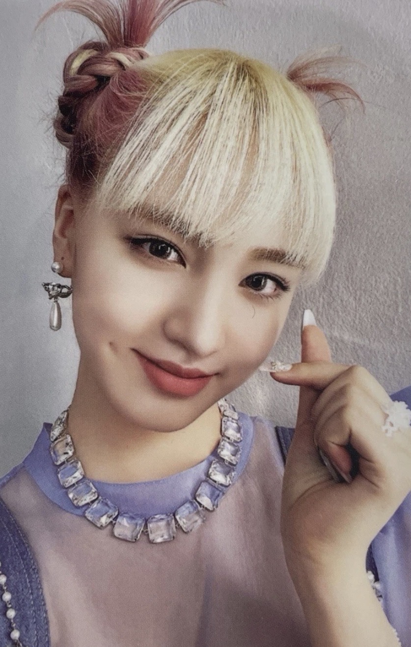Liz IVE photocard from Photocard