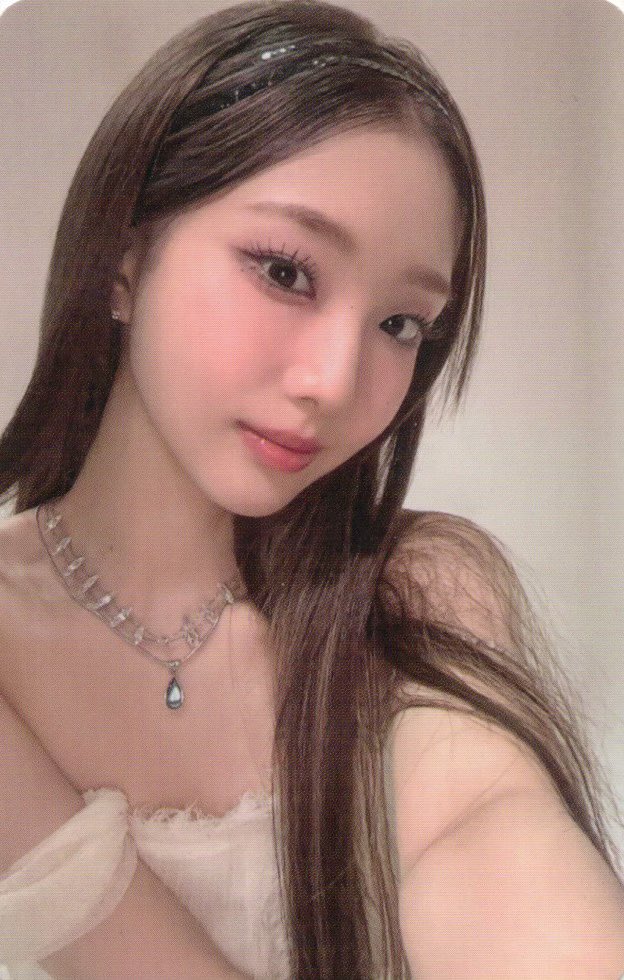 Yeojin Loossemble photocard from Photocard