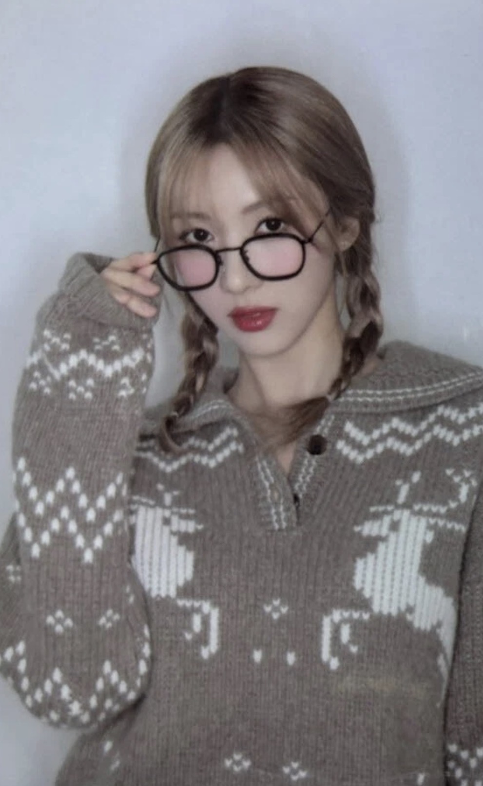 Yoohyeon Dreamcatcher photocard from QR Card