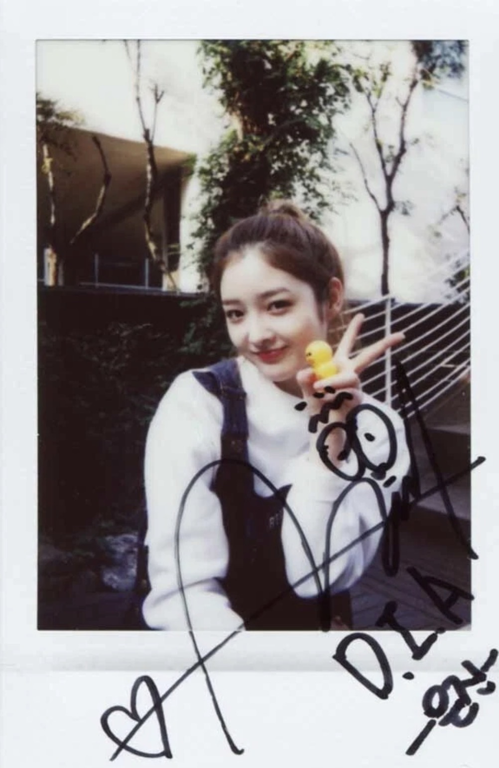 Autographed pob Autographed Polaroid