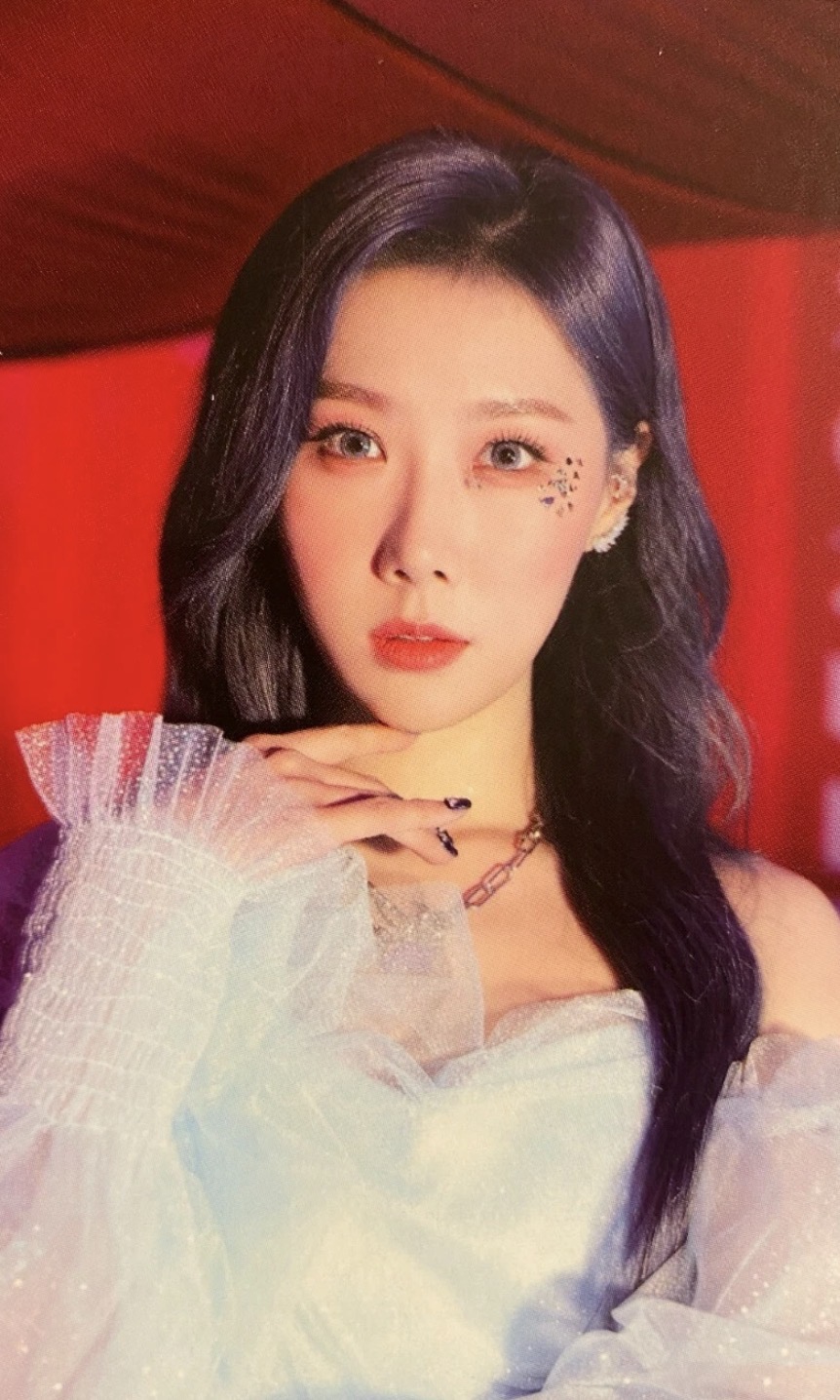 Handong Dreamcatcher photocard - Dystopia: Road to Utopia Photocard