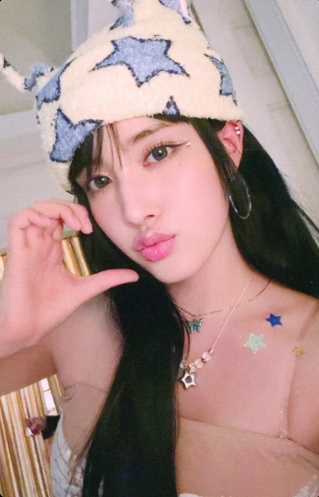 Yoon STAYC photocard - Meow / Cheeky Icy Thang (Japanese ver.) Trading Card