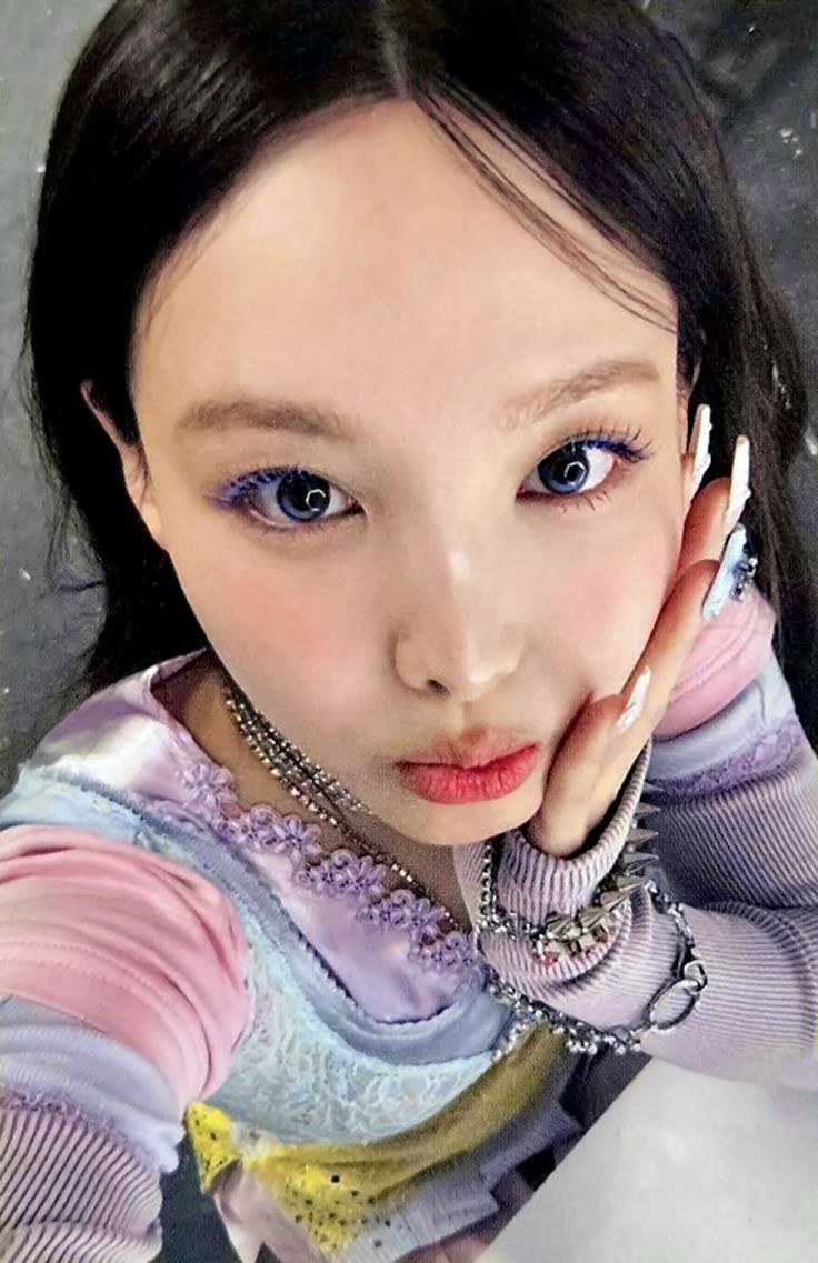 Nayeon TWICE photocard from Photocard