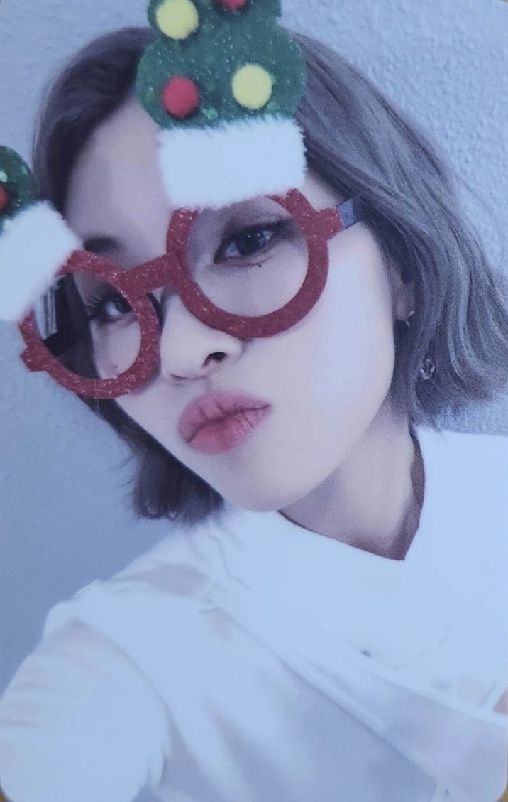 Ryujin ITZY photocard from Lucky Draw